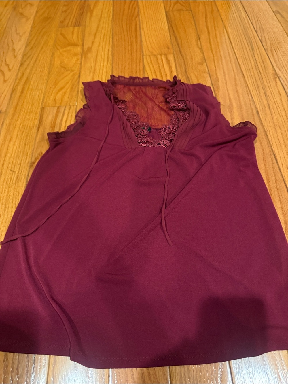 Express Lace-Trim Sleeveless Camisole - Burgundy